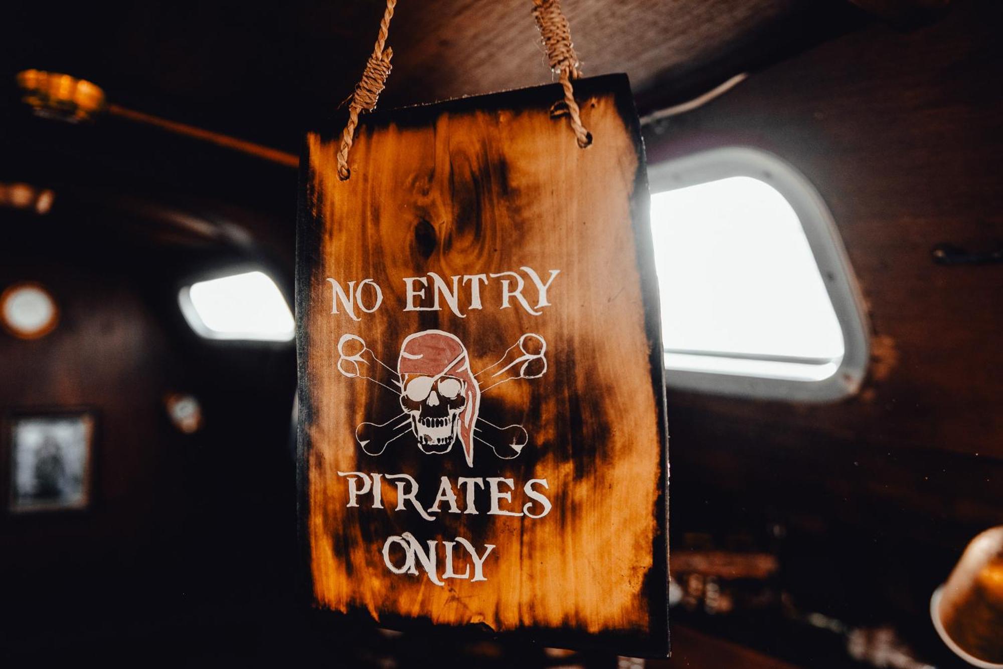 The Captains Locker - 30Ft Yacht San Miguel de Abona Zewnętrze zdjęcie